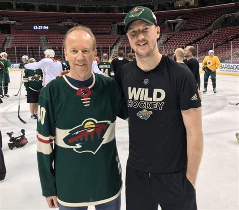 Wild goaltender devan dubnyk returned to practice thursday after spending a week away with his ailing wife. 最も人気のある Devan Dubnyk Wife - さかななみ