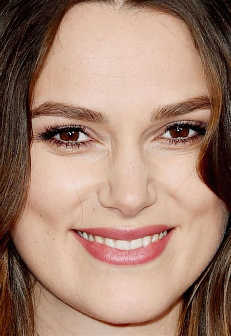 Close Up Of Keira Knightley At The 2015 Oscars Celebrity Hairstyles