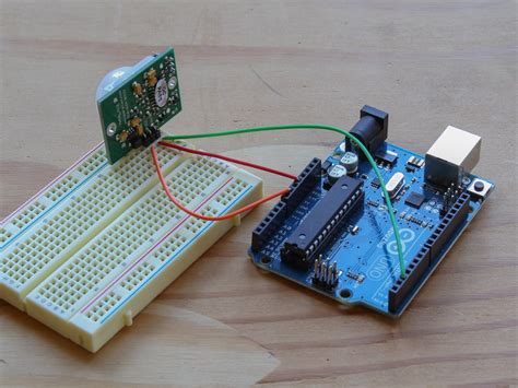 Pir Motion Sensor Switch Arduino Elec Cafe Arduino Arduino Images