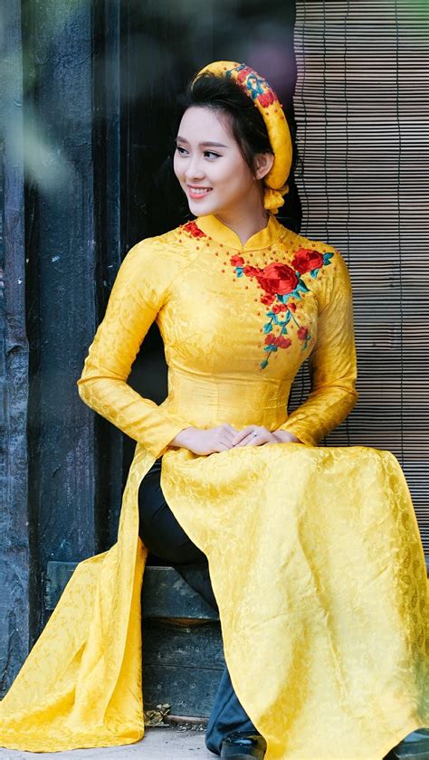 Pin by Lao Y on Vietnamese Colorful Ao Dai 2 | Girls long dresses, Vietnamese dress, Vietnamese ...
