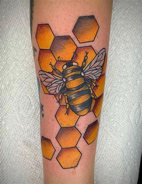 30 Pretty Honeycomb Tattoos You Will Love Style Vp Page 11