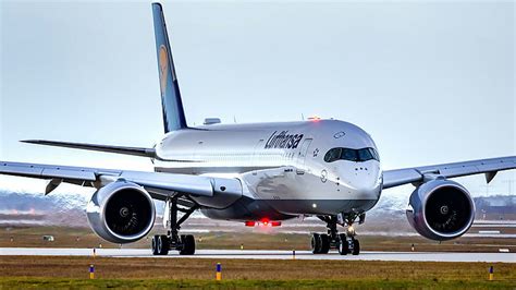 Lufthansa Airbus A350 900 Airplane Runway Airport Airbus A350