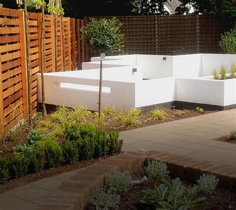 Whether you are starting afresh with a blank canvas, or looking to achieve a traditional cottage create your own virtual garden put alan titchmarsh's ideas on creating successful garden designs whether you are looking to design a new garden from scratch, or if you simply want to take a fresh. New Build Garden - Stourbridge - gardenplan design
