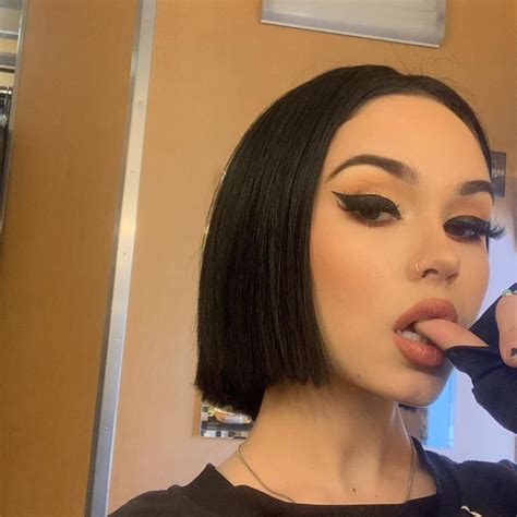 Instagram Post By Maggie Lindemann • Feb 26 2019 At 630pm Utc Edgy Makeup Eyeliner Looks