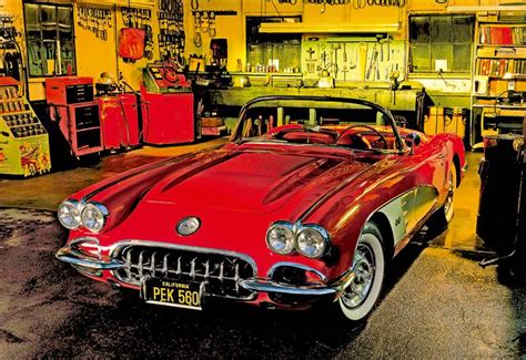 Do you check alot of classic cars wallpapers in phone and tablet jigsaw puzzles ! Tune-Up, 1500 Pieces, Educa | Puzzle Warehouse