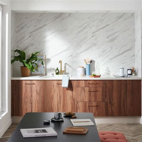 Par mlc / 7 mai 2014. Des cuisines en bois naturel modernes et chaleureuses - Elle Décoration | Meuble cuisine ...