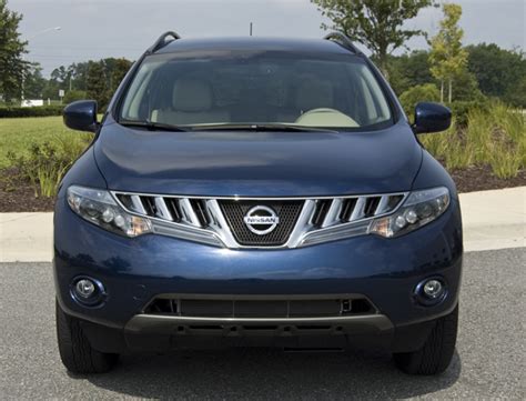 Price details, trims, and specs overview, interior features, exterior design, mpg and mileage capacity, dimensions. 2010 Nissan Murano SL Review & Test Drive : Automotive Addicts