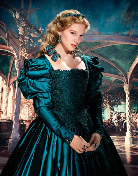 Fin du xviiiè siècle, dans un petit village français. Critique La Belle et la Bête | Le blog de Kat