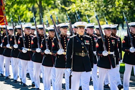 face of defense the 1st female marine silent drill platoon commander the daily defense news