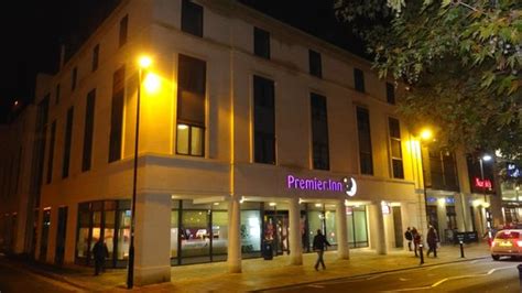 Of the budget hotel chains, premier inn is the largest in the uk and of relatively high quality. 301 Moved Permanently