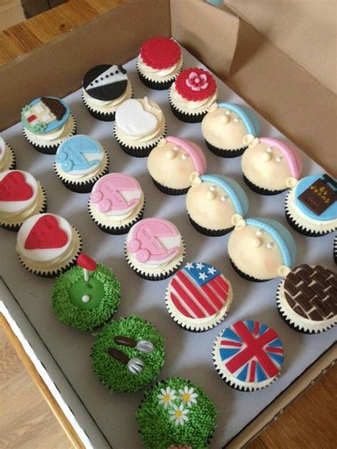 Here are the best anniversary gift ideas for your girlfriend in 2020#anniversarygiftideas #bestgiftideas #giftsforgirlfriendtitle : Cute anniversary idea | Cute anniversary ideas, Cupcake ...