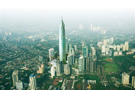 24% of the area will be given over to open spaces and greenery. The Signature Tower, Kuala Lumpur