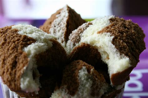Padahal bolu kukus mekar yang enak seharusnya memiliki aroma dan. ERGI cake, cookies & bakery: Membuat Kue Kukus Mekar atau ...