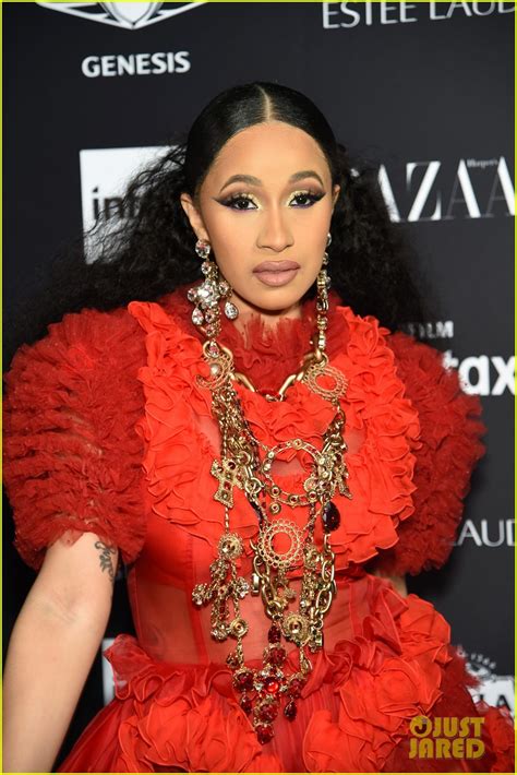 Photo Cardi B Leaves Party With Bump On Her Head 17 Photo 4143892