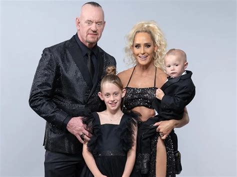 Who Is The Undertakers Wife Michelle Mccool Firstsportz