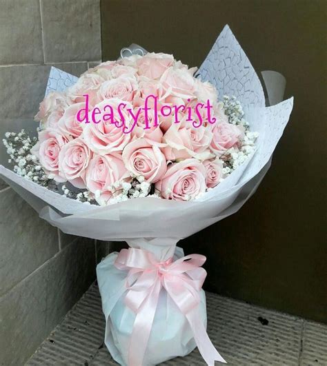 Simak penjelasan lengkap bunga pernikahan untuk dekorasi berikut ini. Foto Bunga Nikah - Bunga Buket Bunga Box Bunga Kotak ...