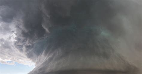 How A Storm Chaser Captured A Terrifying Double Tornado Wired