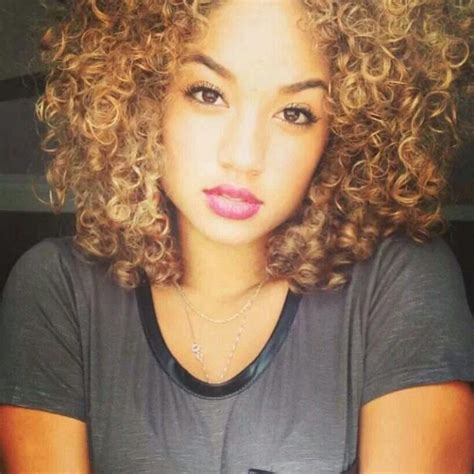 Goddamn Cool Hairstyles Afro Curls Rock Light Skin Girls Curl Curl Curl Styles Gorgeous