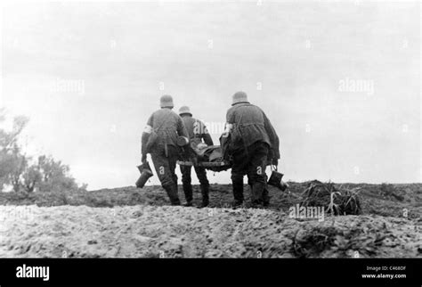 Second World War Transport Of Wounded German Soldiers Stock Photo Alamy