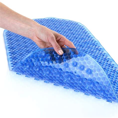 Bath mats serve an important functional purpose to prevent slips in the shower or tub. 5 Best Bathtub Mat - Ensure comfortable and safe bath time ...