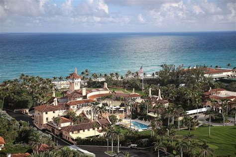 Jeff Bezos Chooses Soon-to-Be Bankrupt Mar-a-Lago as New Amazon