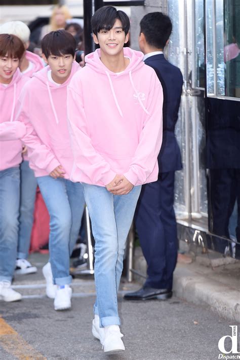 His religion is catholic, his baptismal name is marcellino. 'He is 1m 90cm tall'...SF9 Rowoon's Model-like cute moment ...