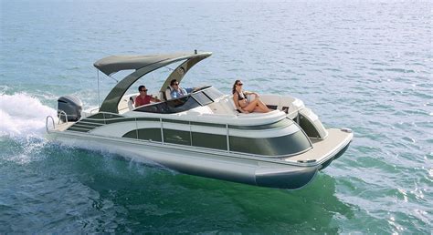 Q Series Luxury Pontoon Boats By Bennington