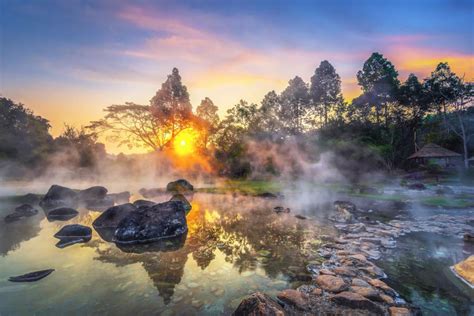 Tourists Enjoy Hot Springs At Chae Son National Park In Lampang — Pinoy Thaiyo