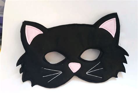 Recopila estos ejemplos de moldes de mascaras de animales y diviértete junto a tus niños creando ese disfraz que necesitan para el colegio o para jugar. Máscara de gato no Elo7 | Maricotas Artesanatos (D3ECBC)