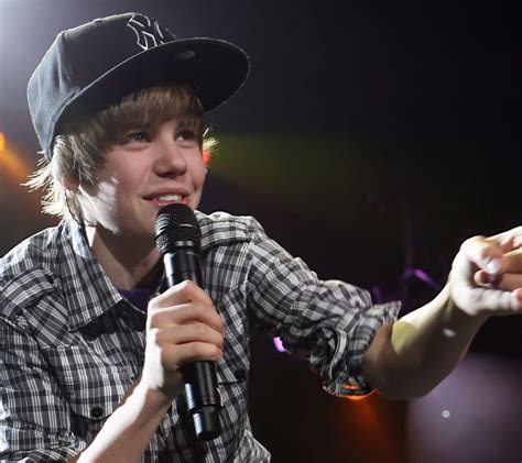 Justin Bieber Cantando