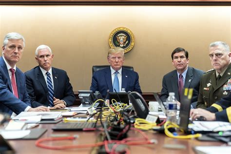 War Das Foto Von Trump Im Situation Room Gestellt