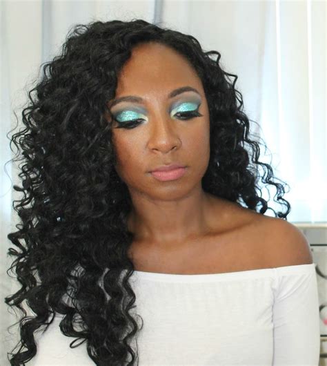 Blue Green Glitter Makeup Look And Neutral Pink Lip Color Glitter