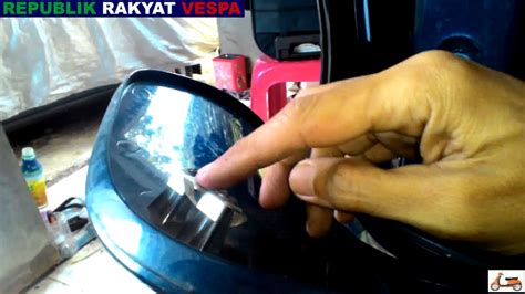 DIY CARA BUKA BAGASI DEPAN (GLOVES BOX) YANG MACET VESPA LX 125 - YouTube
