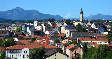 Hdbw studierende während einer vorlesung. Hochschule der Bayerischen Wirtschaft (HDBW) gemeinnützige ...