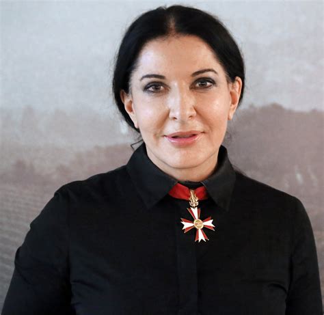 Roman ) in saratov, russian sfsr, soviet union geboren. Marina Abramovic: Beziehung, Vermögen, Größe, Tattoo ...