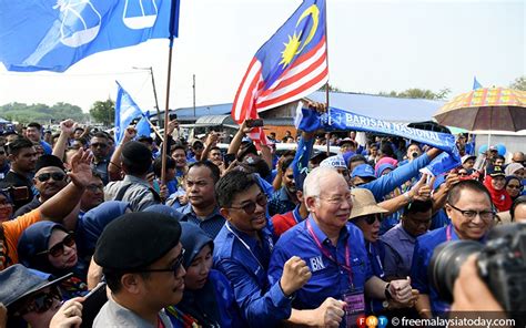 Keadaan akan lebih memuncak dalam pilihan raya kecil (prk) tanjung piai p165 pada 16 disember ini. Mata bengkak: Hakim tegur Najib hadir penamaan calon Tg ...