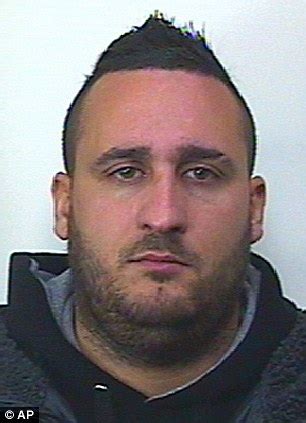 Messina denaro,yine 90lı yıllarda italyan mafyası altın dönemini yaşarken,italyan devletinin. Powerful mafia boss, Matteo Messina Denaro's sister is ...