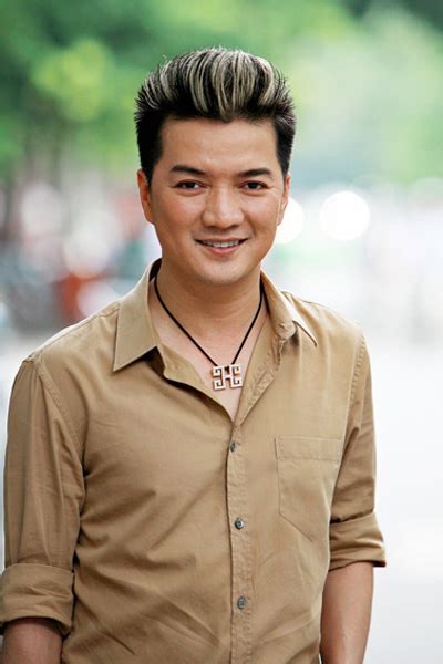 Các sản phẩm của love of vietnam luôn hướng tới các giá trị việt nên dự án hợp tác lần này cũng không ngoại lệ. Đàm Vĩnh Hưng, Minh Hằng, Nhật Tinh Anh, Ngô Kiến Huy ...