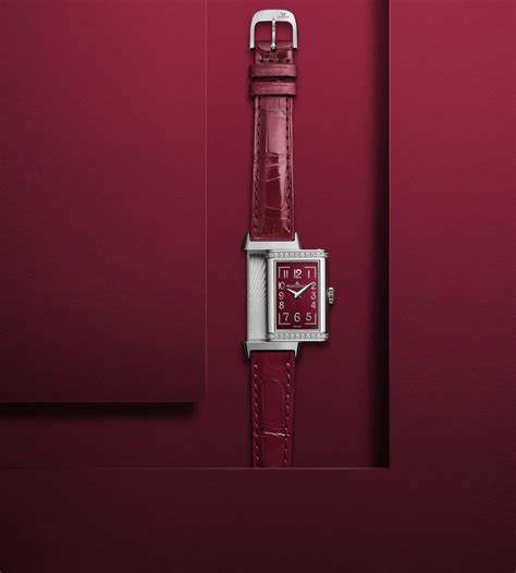 Reverso in feminine style: Jaeger-LeCoultre introduces new Reverso One