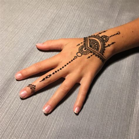 Love Pattern Tattoos Patterntattoos Henna Tattoo Hand Cute Henna