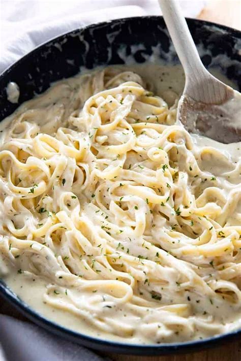 Pour the heavy cream mixture into the flour mixture while whisking/stirring until all the flour mixture is absorbed. Best Homemade Alfredo Sauce - The Salty Marshmallow ...