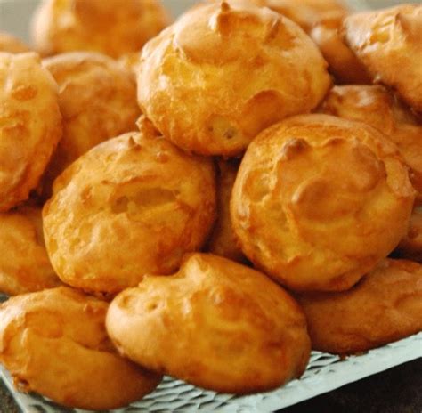 Les gougères sont des spécialités bourguignonnes et franc-comtoises