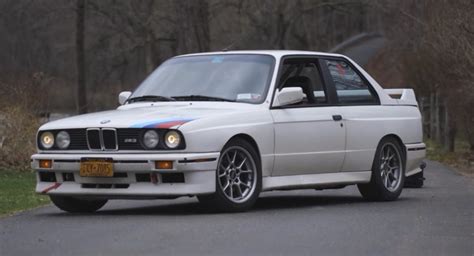 Bmw E30 M3 Review Says Its Still A Force To Reckon With Autoevolution