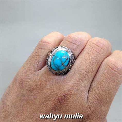 Berat cincin ini sekitar 1,3 gram dan murni terbuat dari di bagian tengah tersemat satu batu safir srilanka royal blue. Batu Cincin Phirus Persia Biru Urat Emas asli (Kode 1645 ...