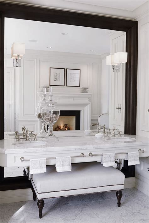 Modular elements are the key to the success of the sumptuous design, allowing you to furnish large or small. Classic - Julie Charbonneau Design | Home, House interior ...