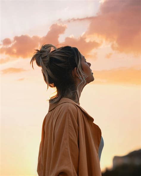 Woman Looking Towards The Sky · Free Stock Photo