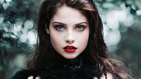 sexy blue eyed long haired brunette girl wallpaper 4879 1920x1080 1080p wallpaper juicy