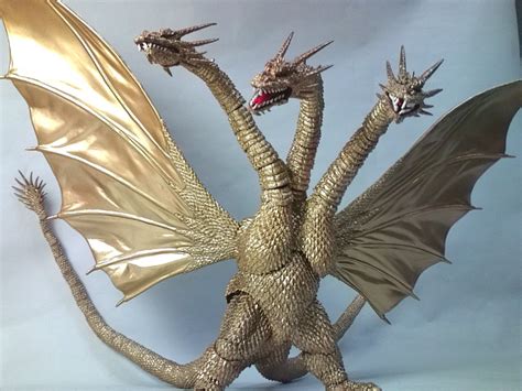 Gg Figure News S H Monsterarts King Ghidorah Review By Hima Toys
