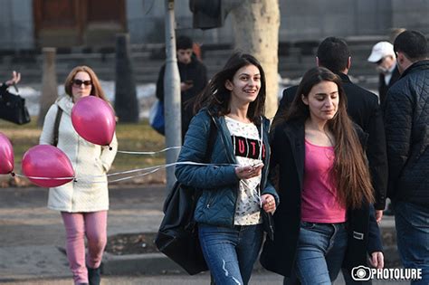 People's poet of azerbaijan ( azerbeidzjaans : 4 people from Azerbaijan given refugee status in Armenia ...