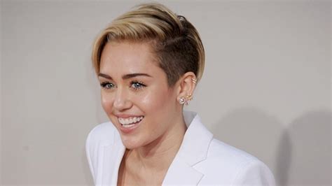Quien Es Miley Cyrus Ara Blog